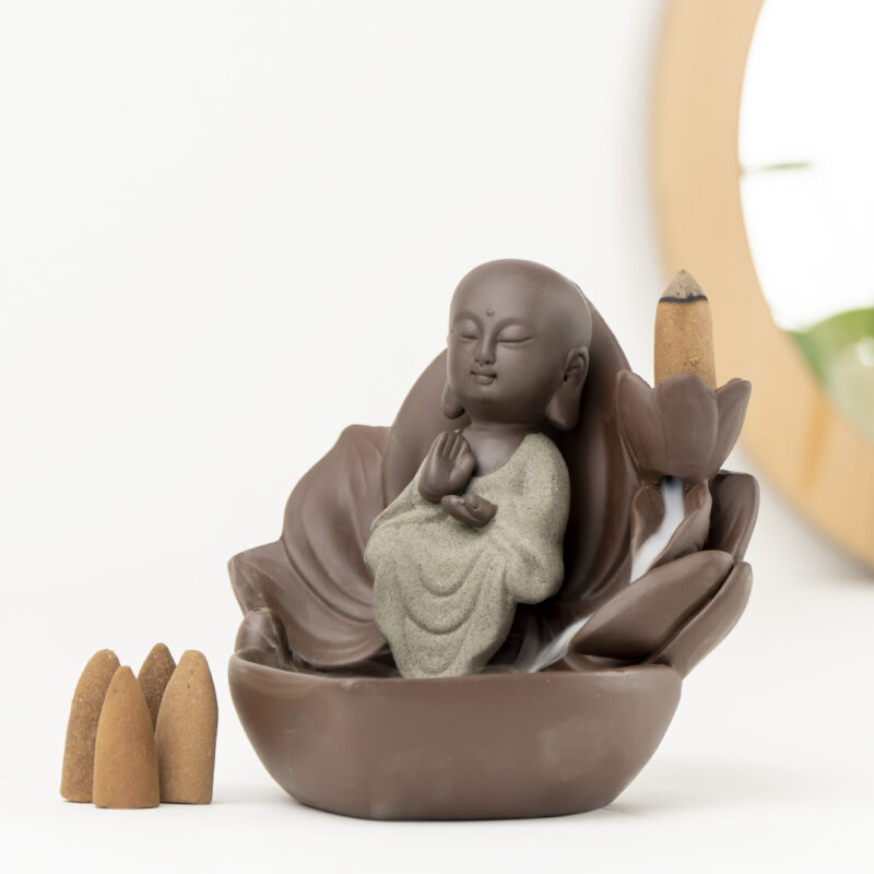 Zen Oturan Buddha Green Geri Akışlı Tütsülük